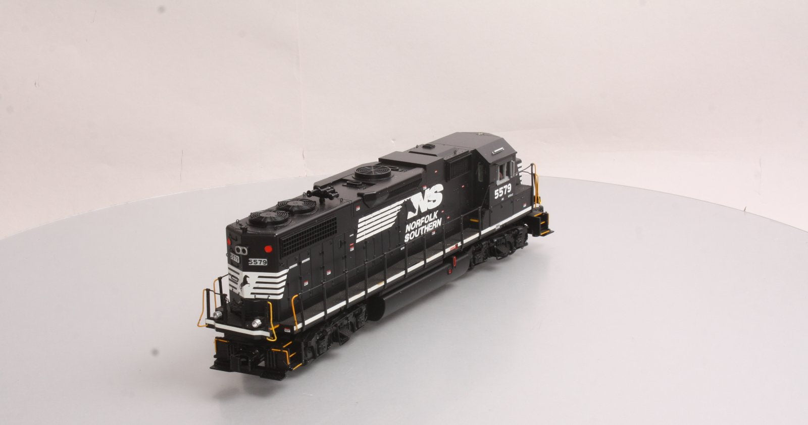 MTH 20-2807-1 Norfolk Southern GP38-2 Diesel Engine with PS 2.0 #5579