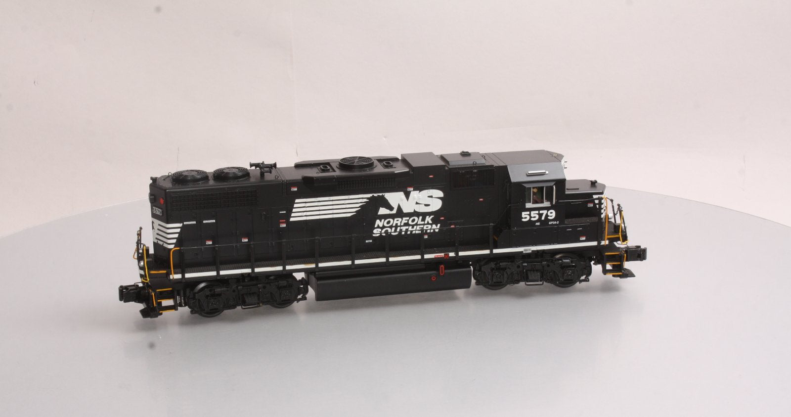MTH 20-2807-1 Norfolk Southern GP38-2 Diesel Engine with PS 2.0 #5579