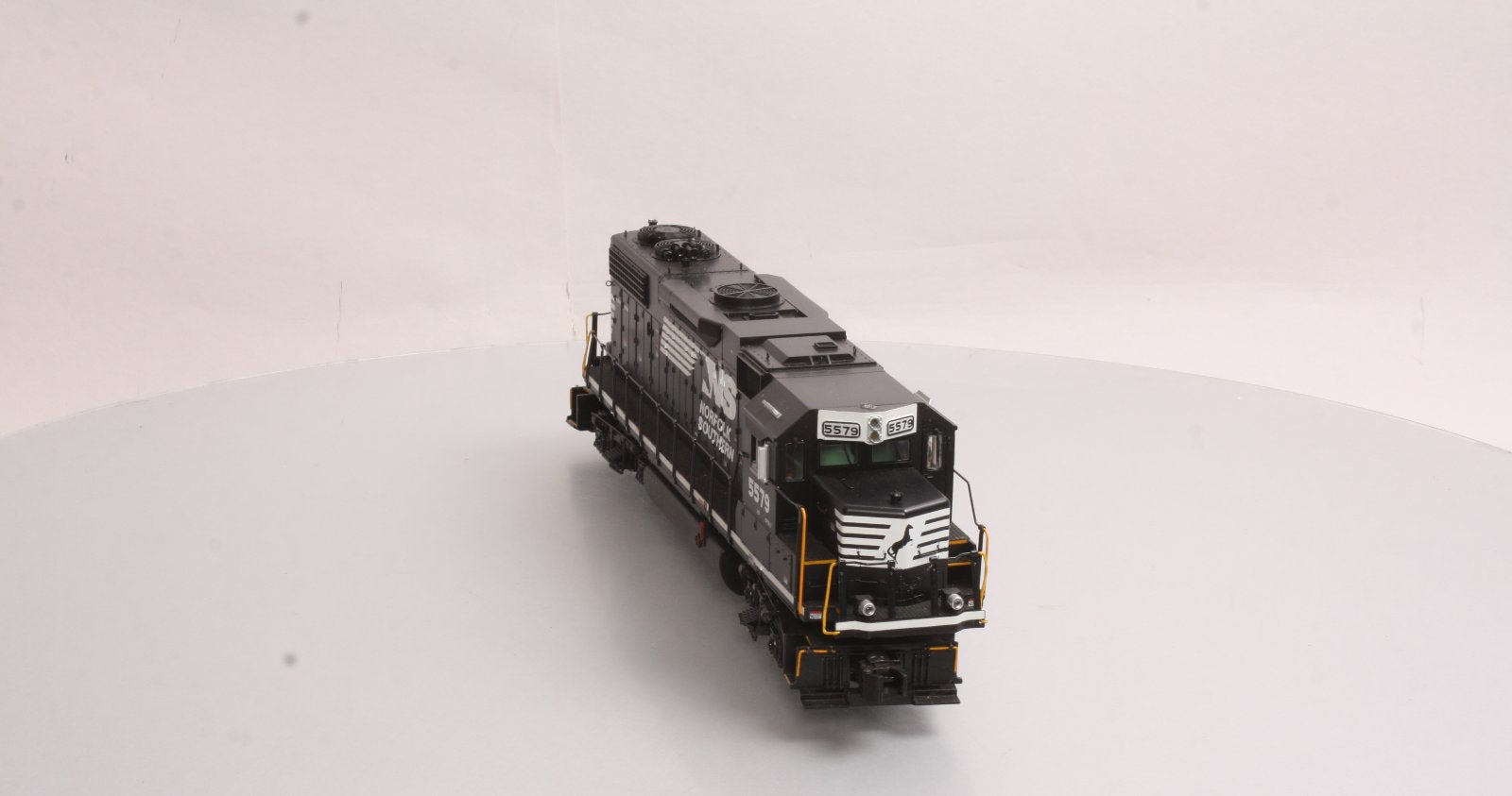 MTH 20-2807-1 Norfolk Southern GP38-2 Diesel Engine with PS 2.0 #5579