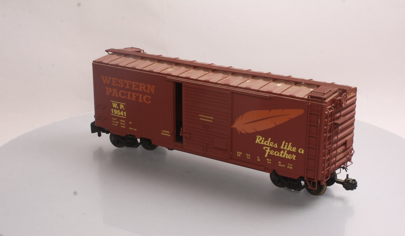 USA Trains R192193 G WP 40' PS-1 Steel Box Car with 8' Youngstown Door