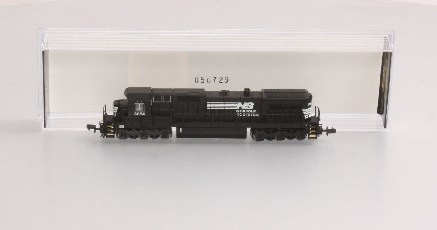 Spectrum 85055 NS GE Dash 8-40C Diesel Locomotive #8654 - DCC Ready