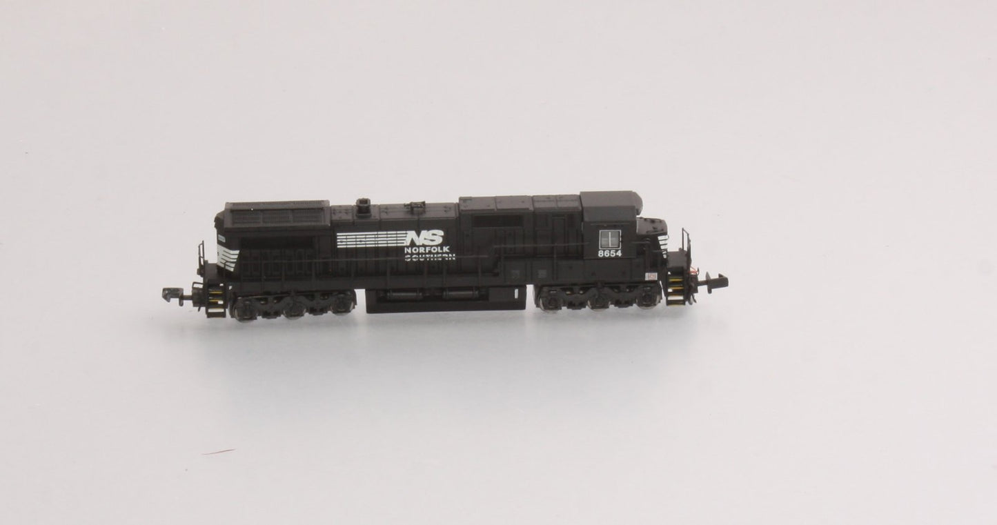 Spectrum 85055 NS GE Dash 8-40C Diesel Locomotive #8654 - DCC Ready