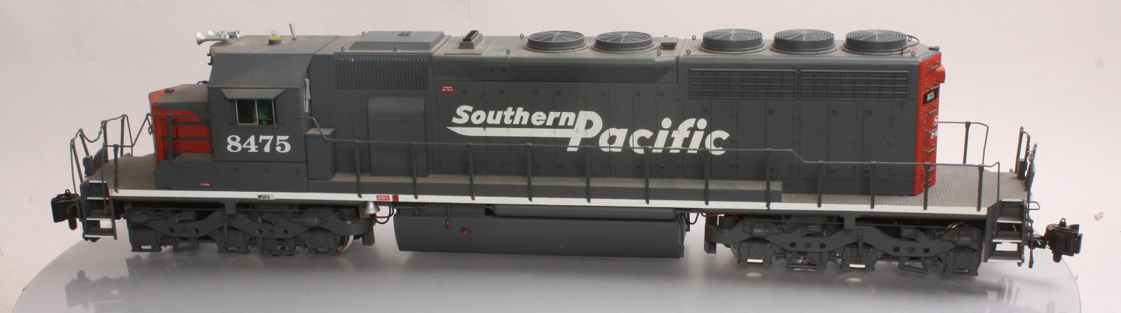 USA Trains 22303 G Southern Pacific SD40-2 Diesel Locomotive #8475