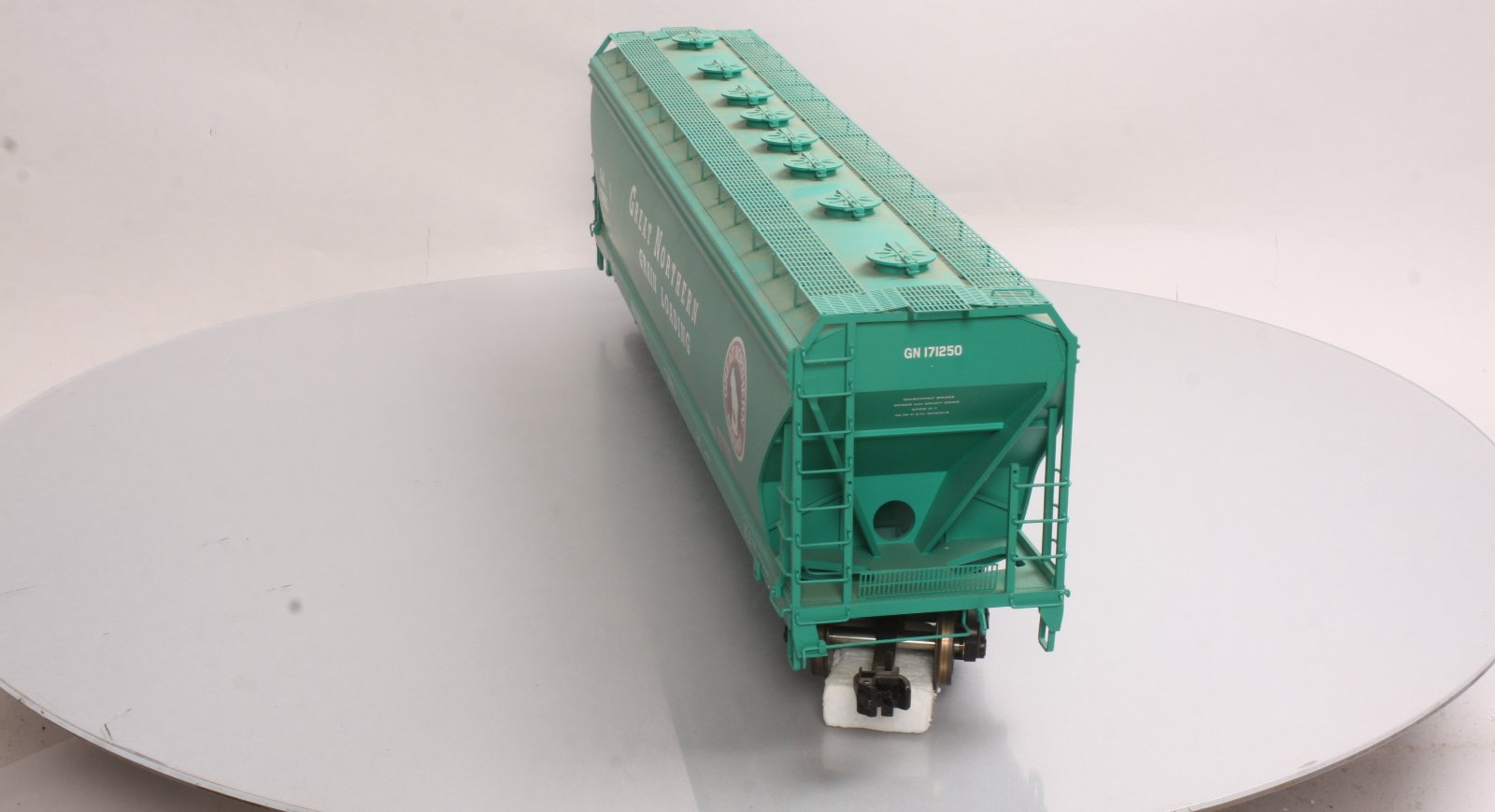 USA Trains R14108 Great Northern 4-Bay Center Flow Hopper #171252 - Metal Wheels