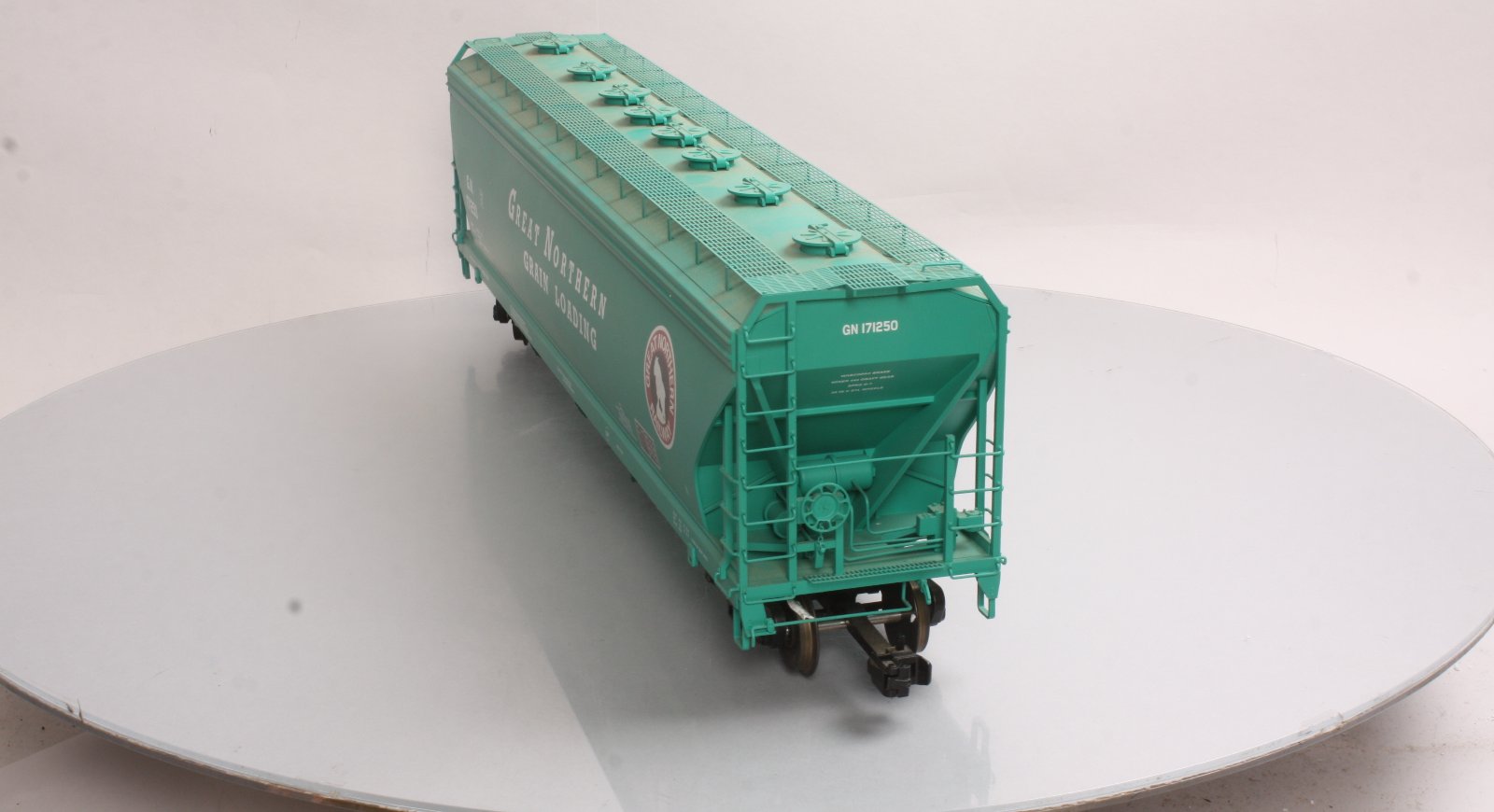 USA Trains R14108 Great Northern 4-Bay Center Flow Hopper #171252 - Metal Wheels