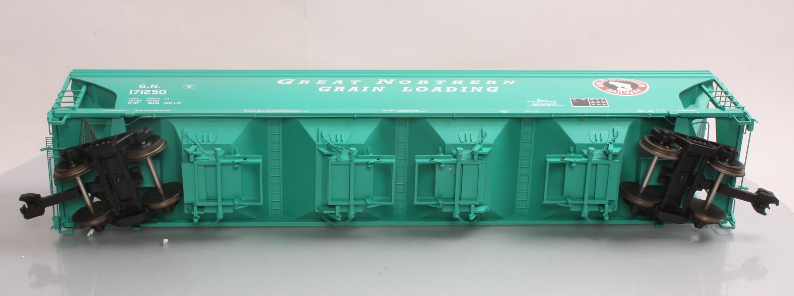 USA Trains R14108 Great Northern 4-Bay Center Flow Hopper #171252 - Metal Wheels