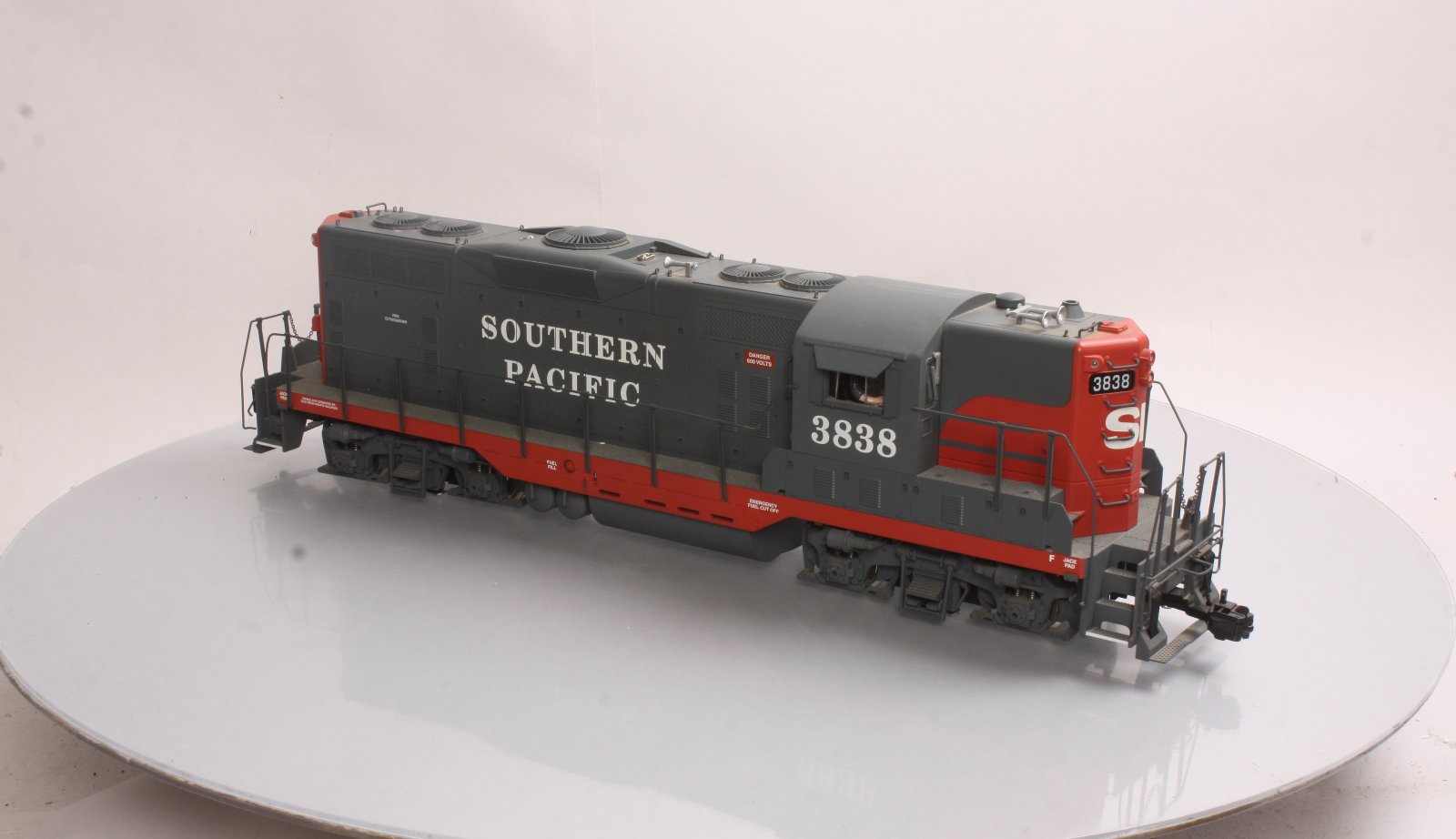 USA Trains 22111 G Southern Pacific GP-9 Diesel Locomotive #3838