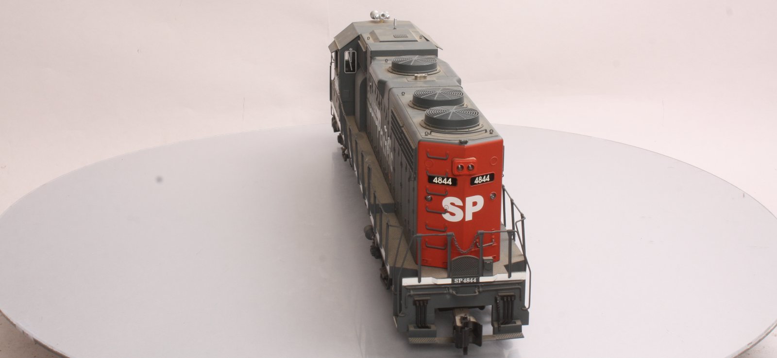 USA Trains 22209 G Southern Pacific GP38-2 Diesel Locomotive #4843