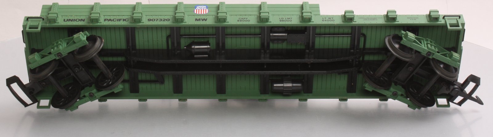 USA Trains 1824 G Union Pacific Work Flat Car with Load