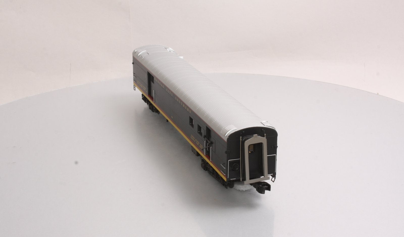 MTH 20-68222 Kansas City Southern 70' RPO Passenger Car