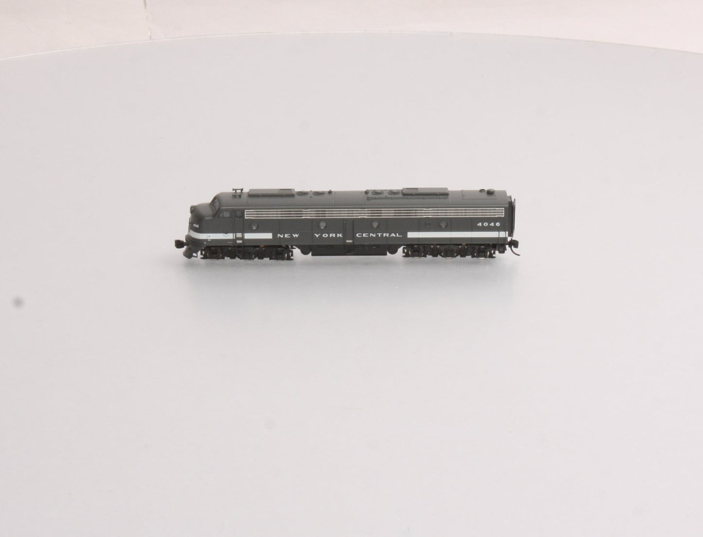 Broadway Limited 3064 N New York Central EMD E8A Paragon2™ #4046