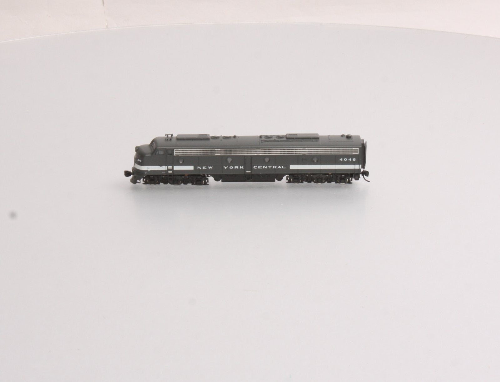 Broadway Limited 3064 N New York Central EMD E8A Paragon2™ #4046