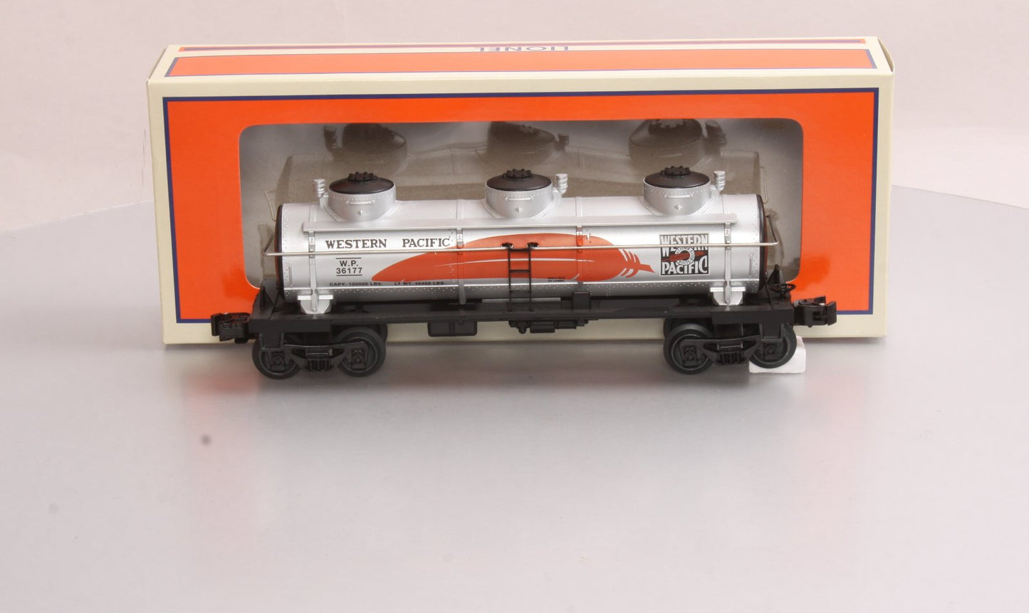 Lionel 6-36177 O Gauge Western Pacific 3-Dome Tank Car