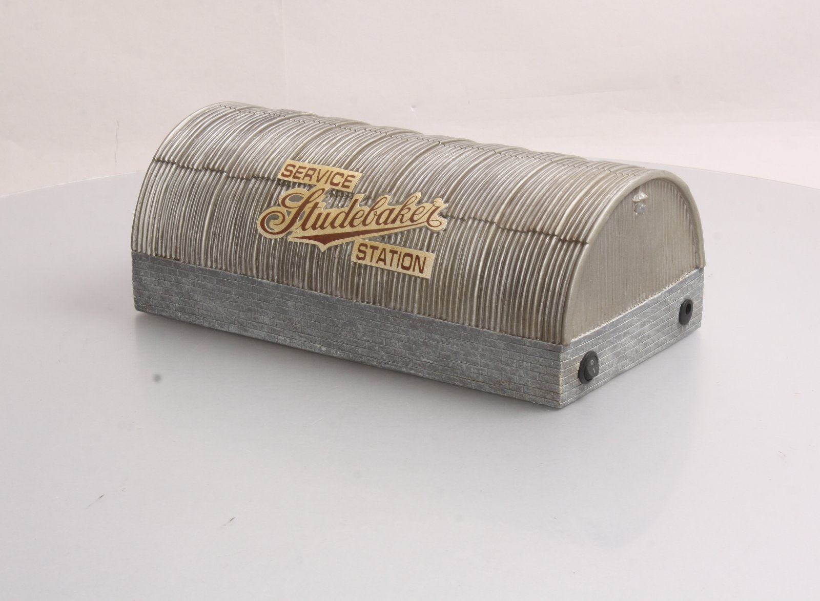 Menards 279-7849 O Gauge Moe's Garage Quonset Hut Assembled