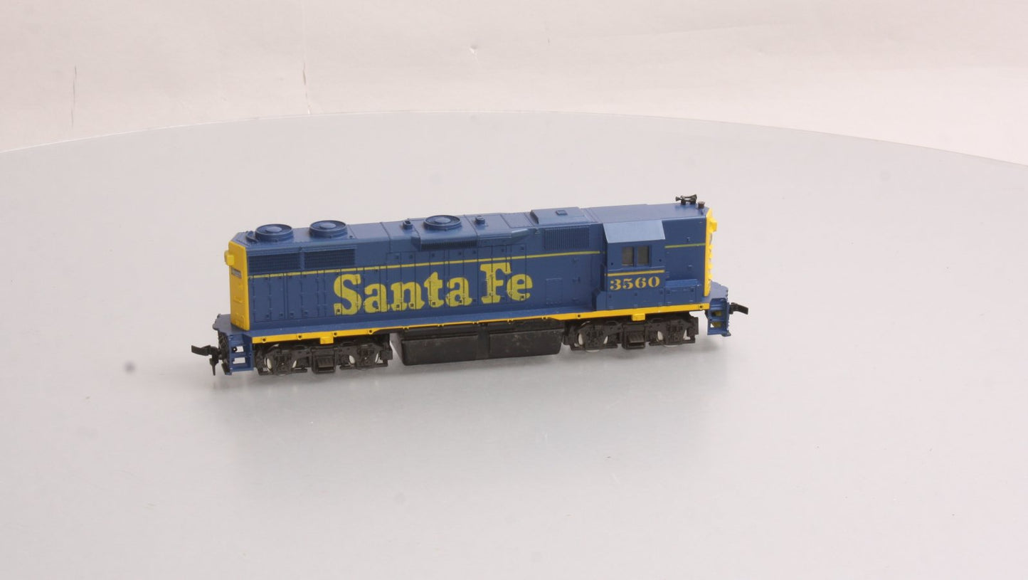 Atlas 7021 HO Scale Santa Fe GP38 Diesel Locomotive #3560