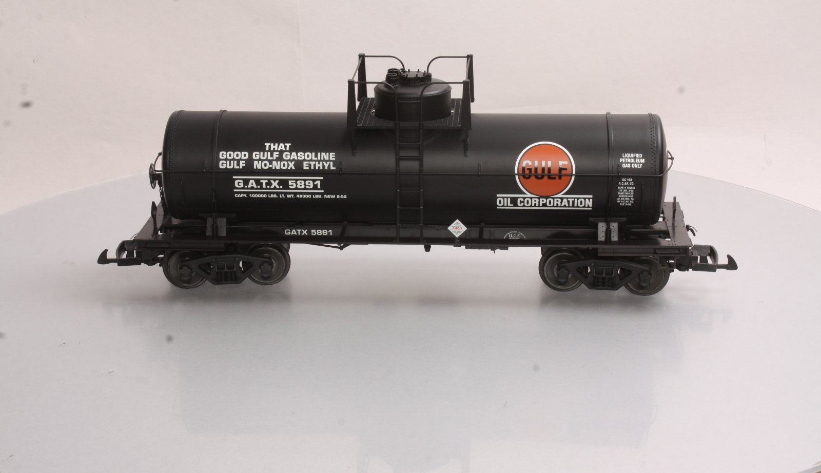 USA Trains 15119 G Gulf 10,000-Gallon Tank Car #5891