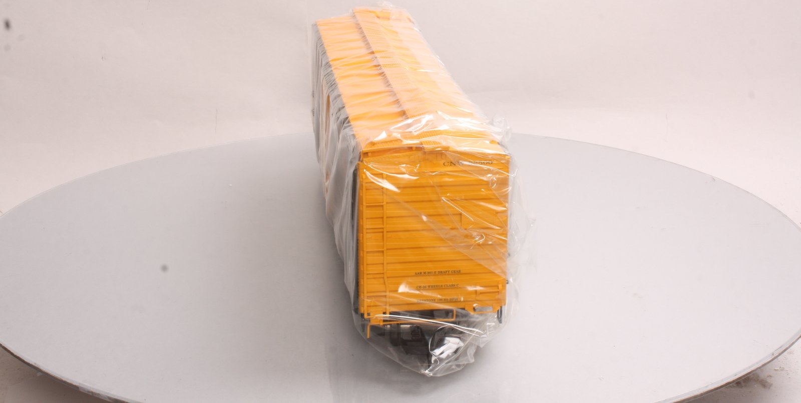 USA Trains 19312A G Chicago & North Western 50' Boxcar #68500 - Metal Wheels