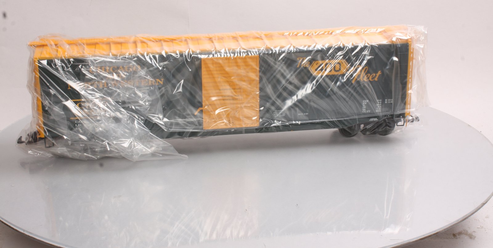 USA Trains 19312A G Chicago & North Western 50' Boxcar #68500 - Metal Wheels