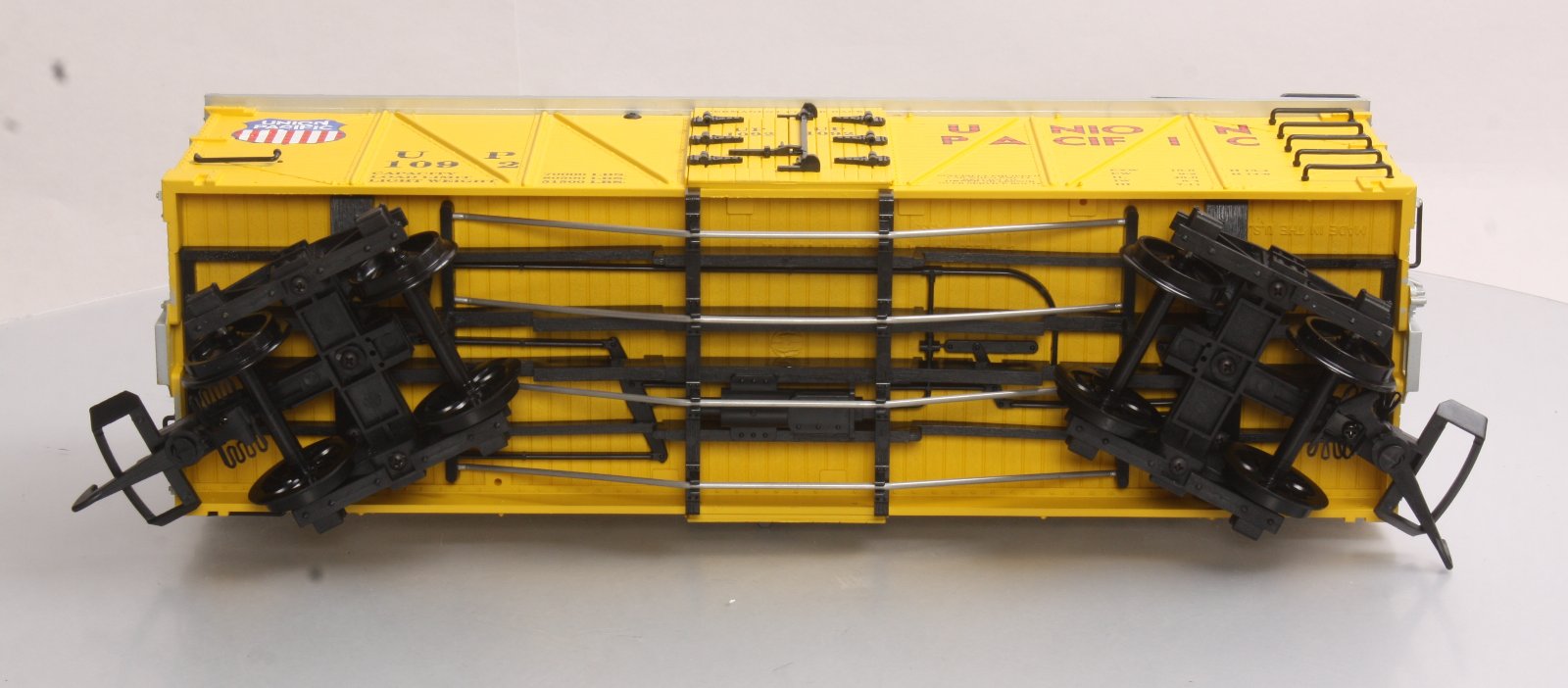 USA Trains 15016 G Union Pacific Outside Braced Refrigerator Car #1092
