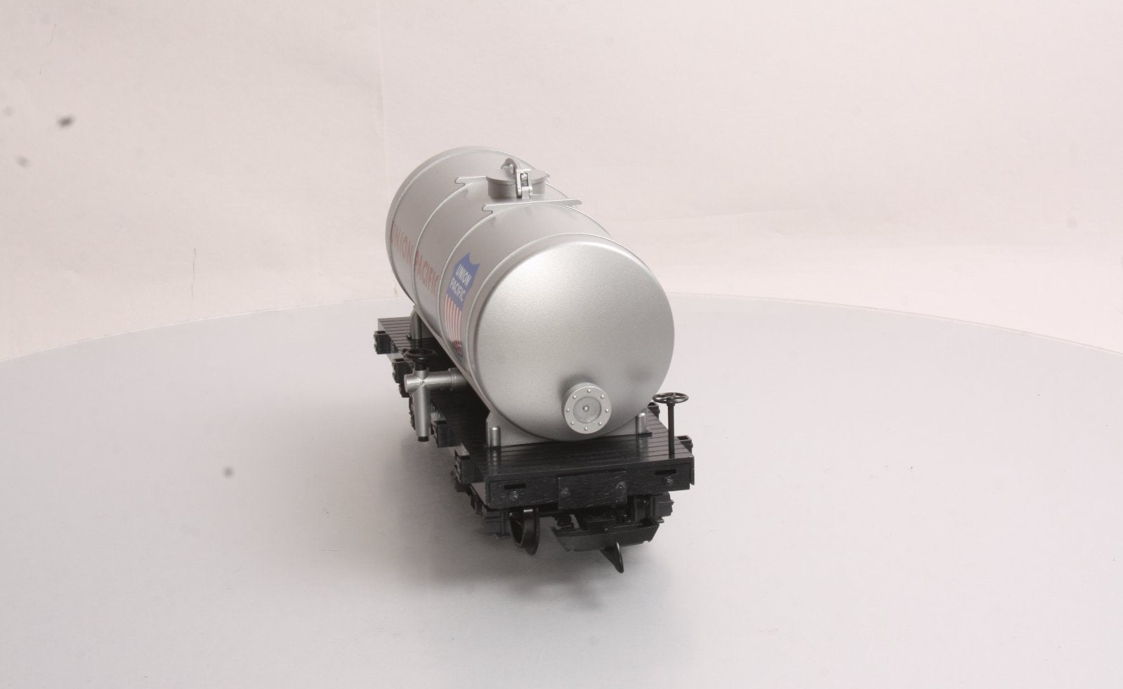 LGB 48404 G Scale Union Pacific Tank Car – Trainz
