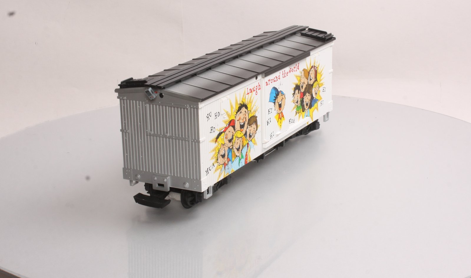 LGB 45672 Laughing Sound Boxcar – Trainz