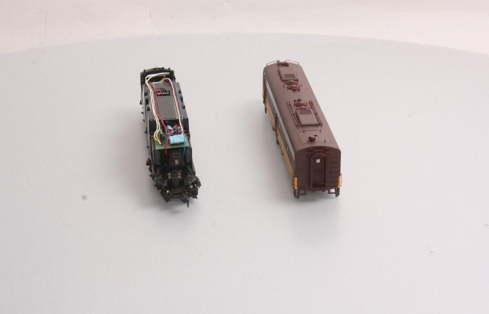 Proto 2000 8713 HO Scale Illinois Central E8/9 Diesel Locomotive #4022