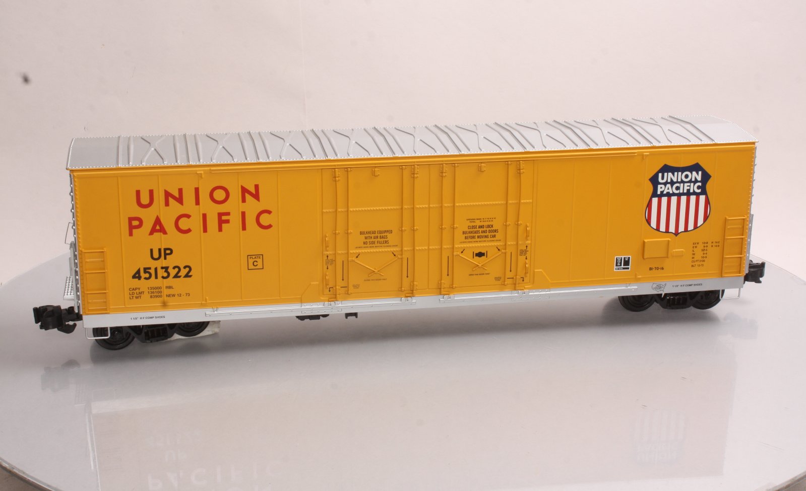Aristo-Craft 50006 G Scale Union Pacific 53' Evans Boxcar (Metal Wheels)
