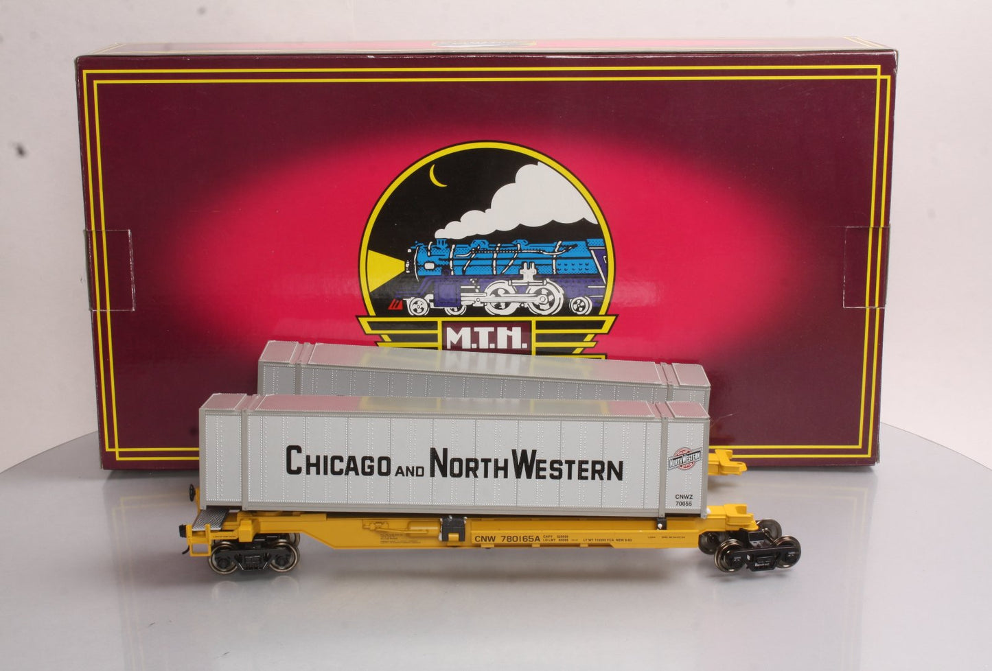 MTH 20-95085 O C&NW Spine Car Set with 2 48' Containers (Set of 2)