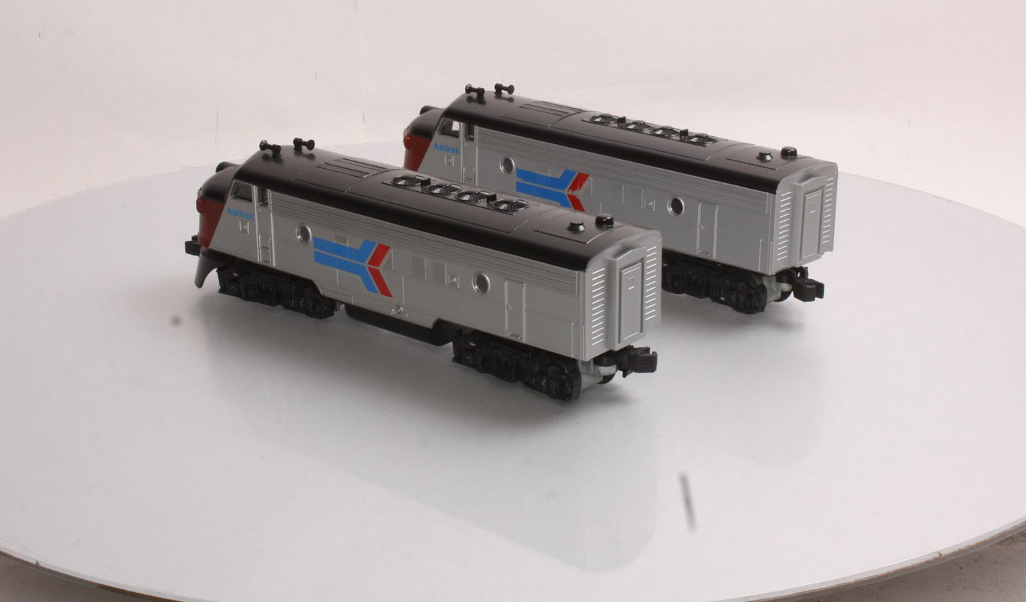 Williams 20701 Amtrak F7 AA Pwrd & Dmy Diesel Loco Set