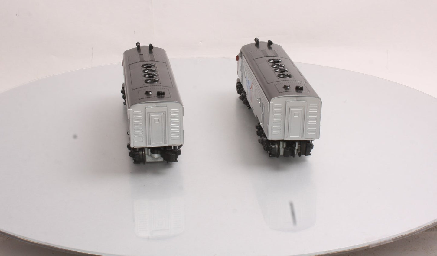 Williams 20701 Amtrak F7 AA Pwrd & Dmy Diesel Loco Set