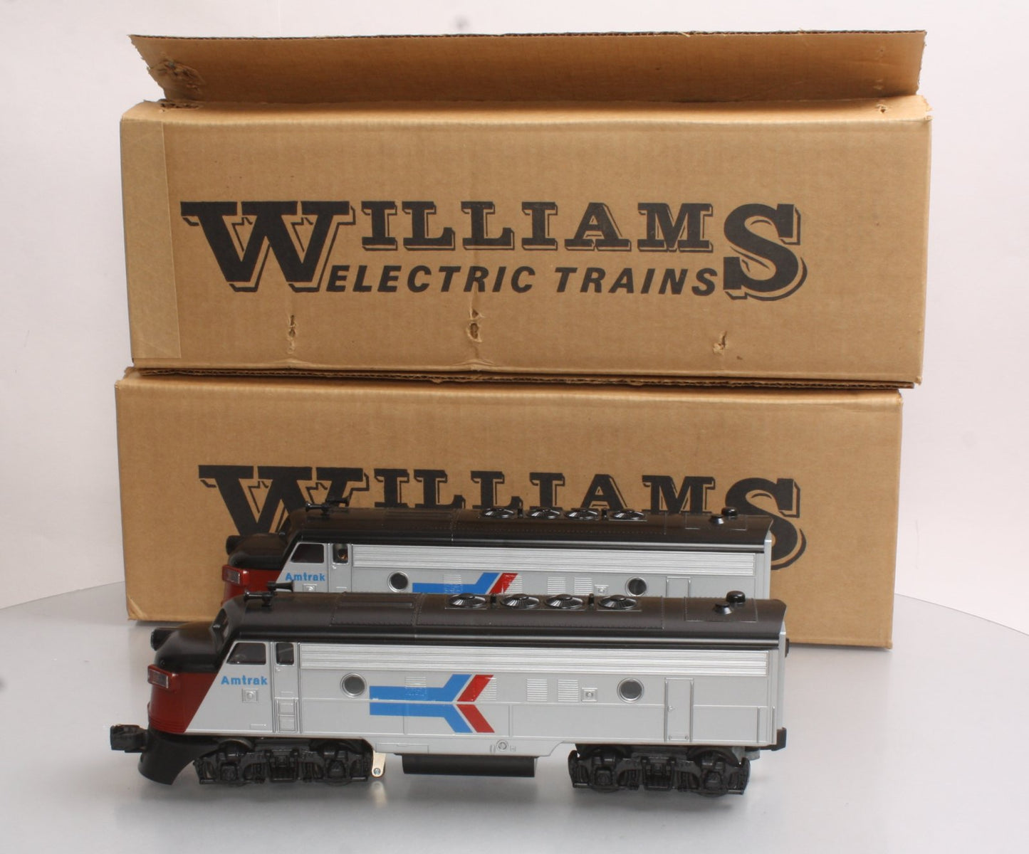 Williams 20701 Amtrak F7 AA Pwrd & Dmy Diesel Loco Set