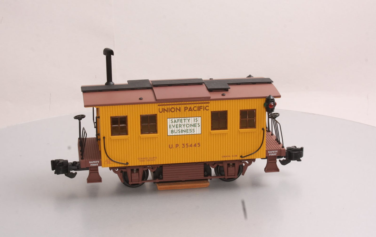 Aristo-Craft ART46953 G Scale Union Pacific Track Cleaning Car #35445