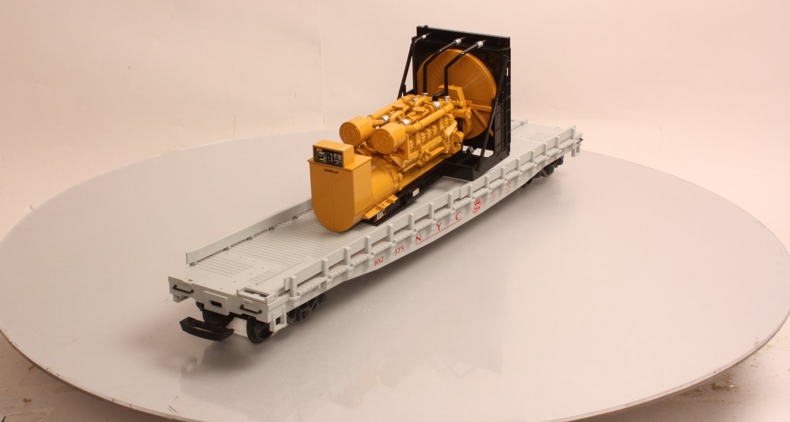 LGB 41543 NYC Flatcar with CAT Generator