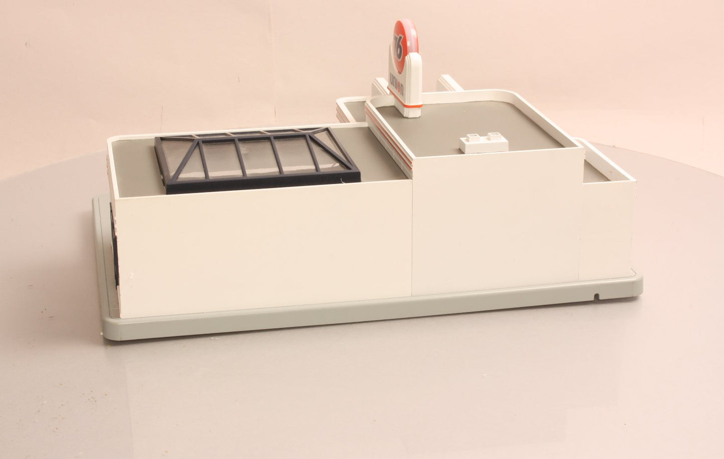 MTH 30-9109 O Union 76 Operating Gas Station
