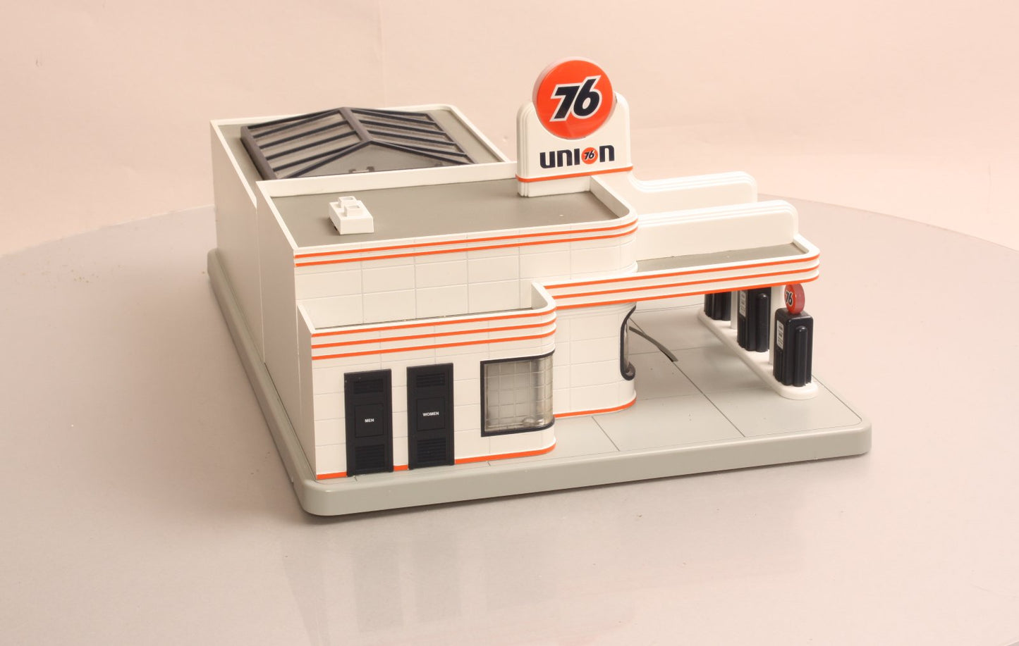 MTH 30-9109 O Union 76 Operating Gas Station