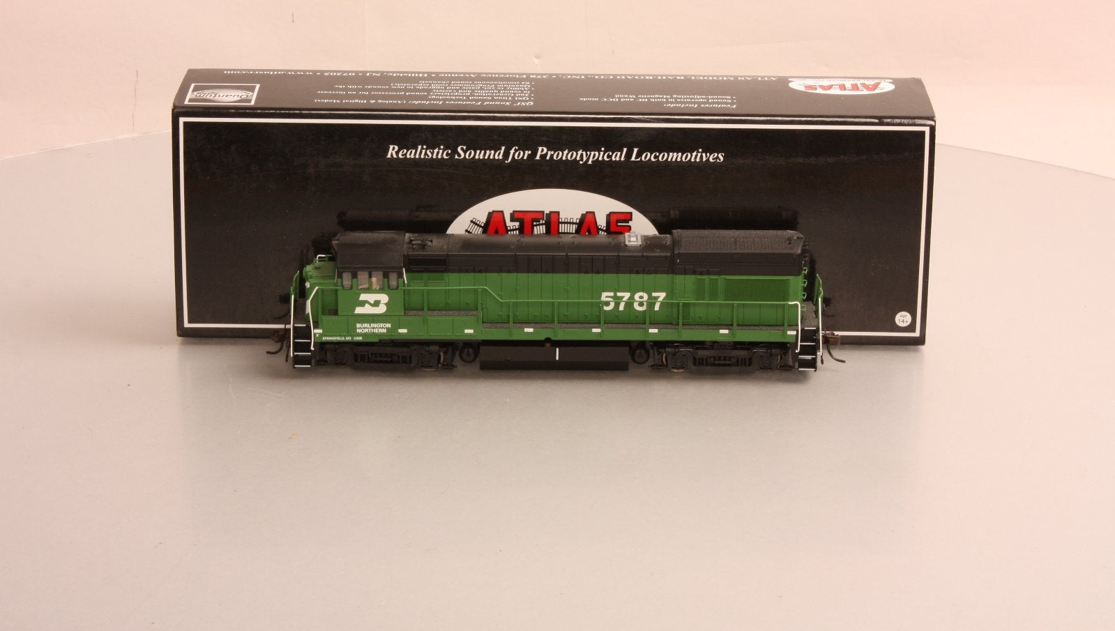 Atlas 10001169 HO Burlington Northern GE U30B Diesel Locomotive DCC/Sound #5787
