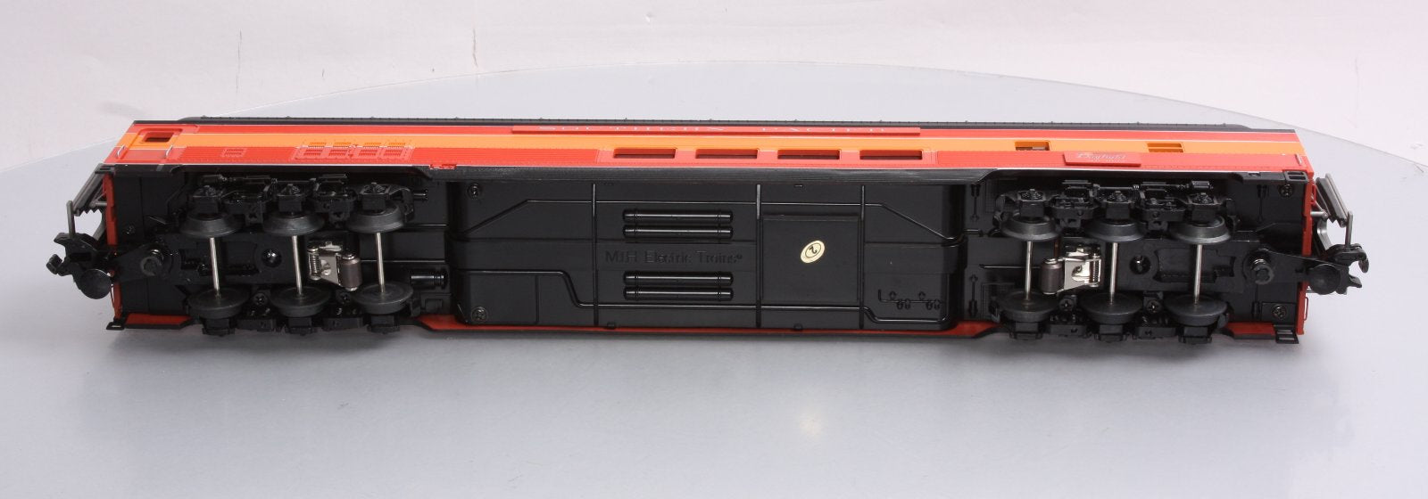 MTH 20-67216 SP 70' Ribbed Vista Dome Passenger Car #3602