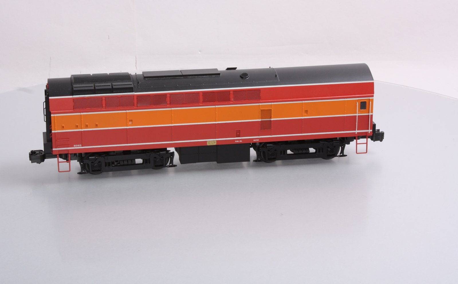 Lionel 6-38577 O SP Legacy RF-16 Sharknose Non-Powered Diesel B-Unit #6063