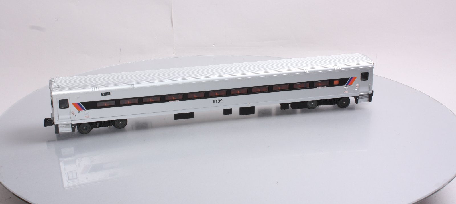 Atlas 62462 Comet II Cab Car NJT 3- Rail