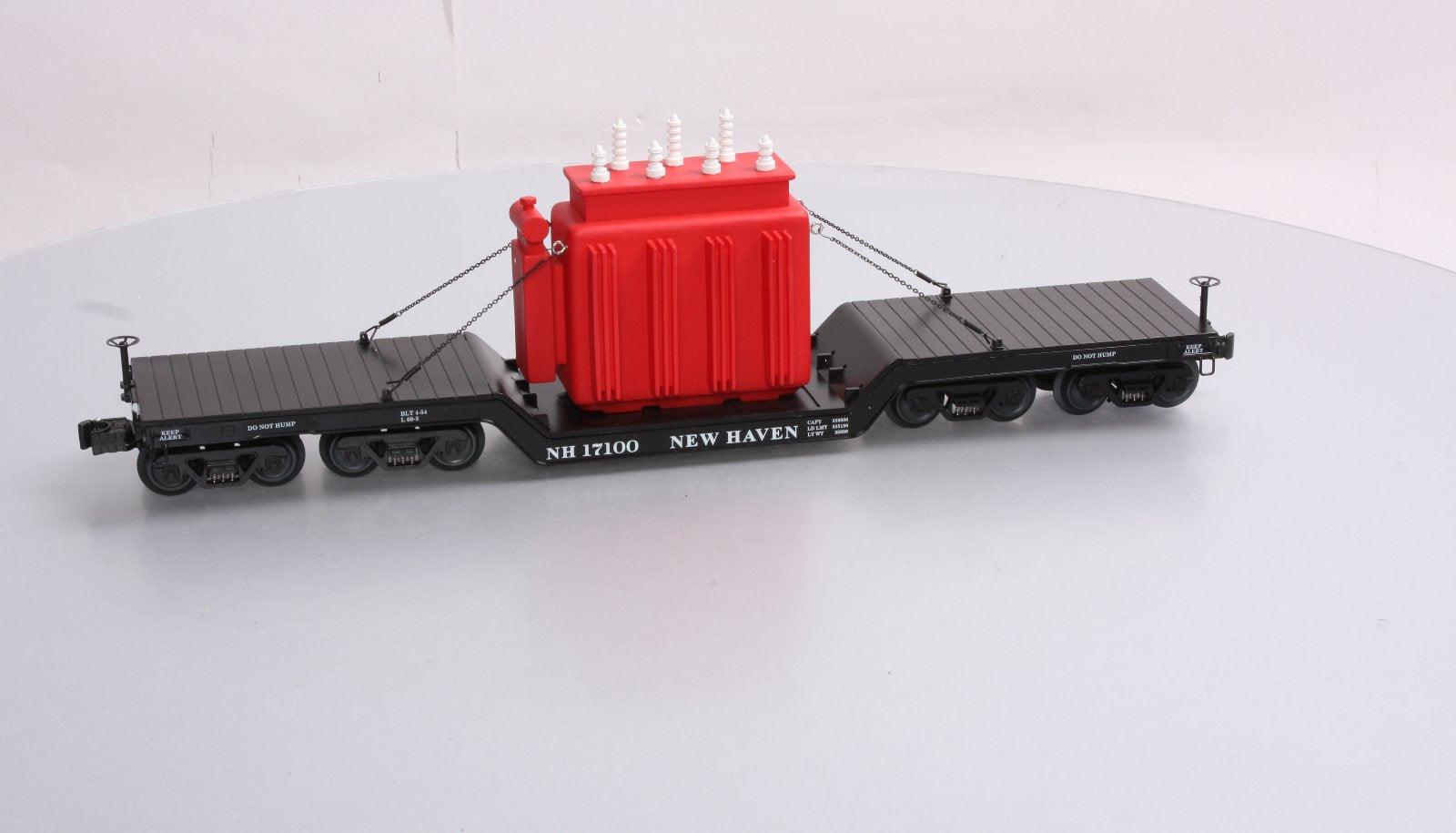 Lionel K-Line 6-22668 New Haven Scale DC Flat Car With Transformer