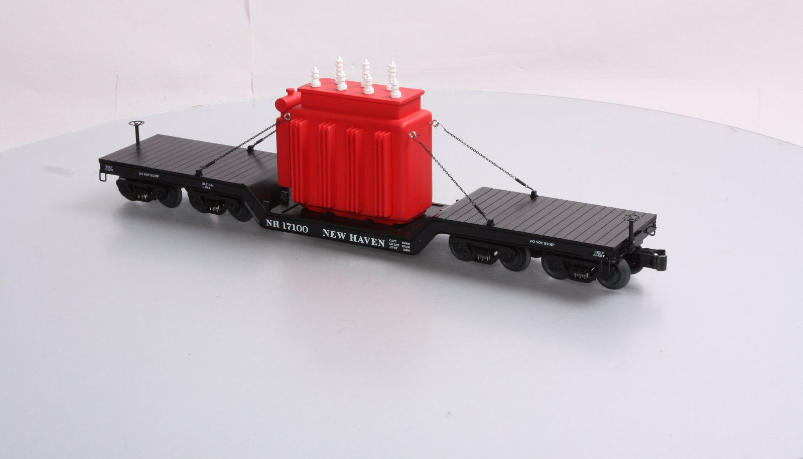 Lionel K-Line 6-22668 New Haven Scale DC Flat Car With Transformer