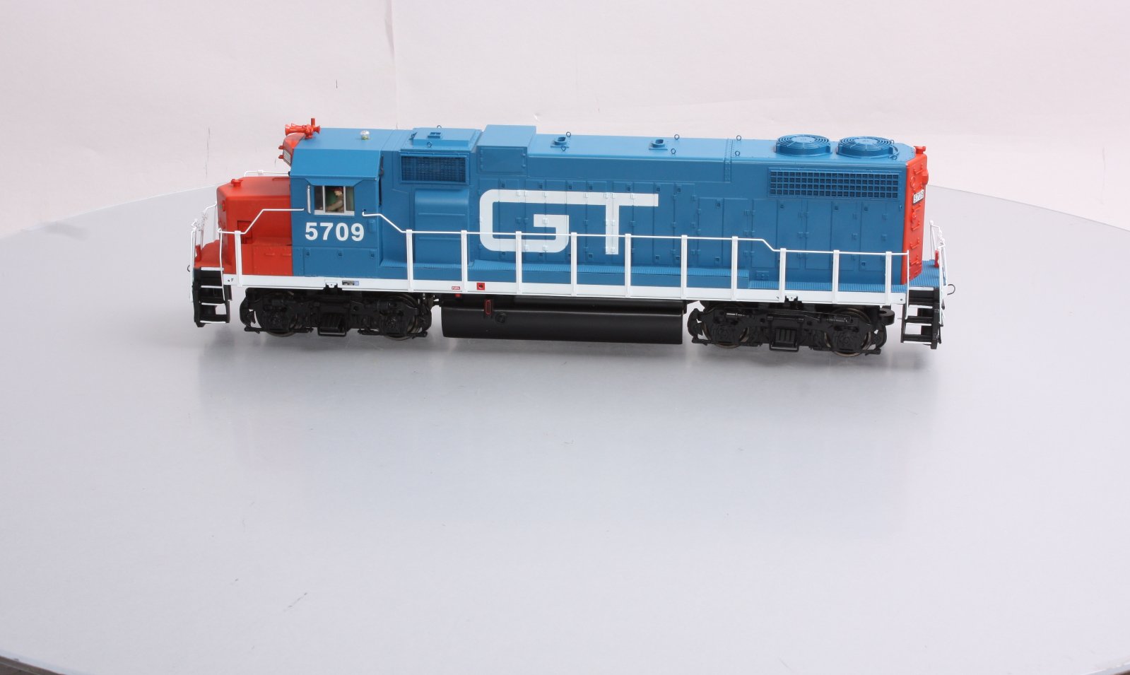 MTH 20-20072-2 Grand Trunk GP38-2 Diesel Engine w/PS 2.0 (Scale Wheels) #5709