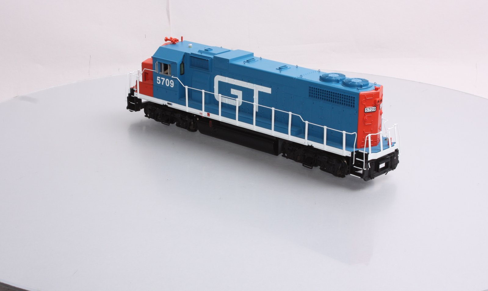 MTH 20-20072-2 Grand Trunk GP38-2 Diesel Engine w/PS 2.0 (Scale Wheels) #5709