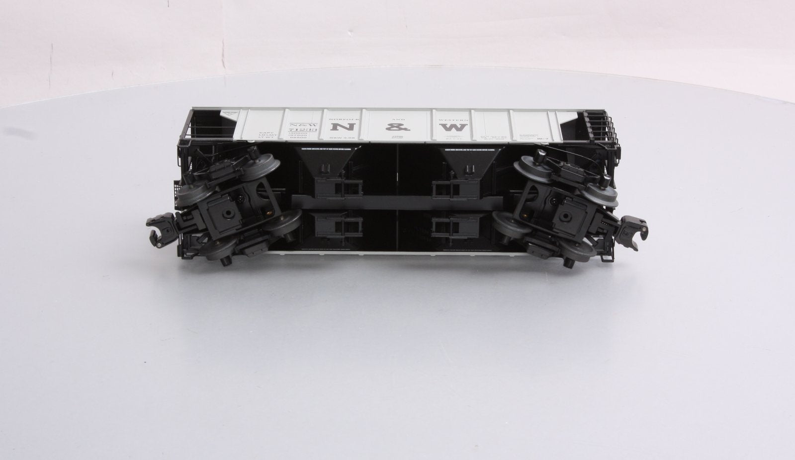 Lionel 6-17040 O Gauge Norfolk & Western PS-2 Hopper #71233