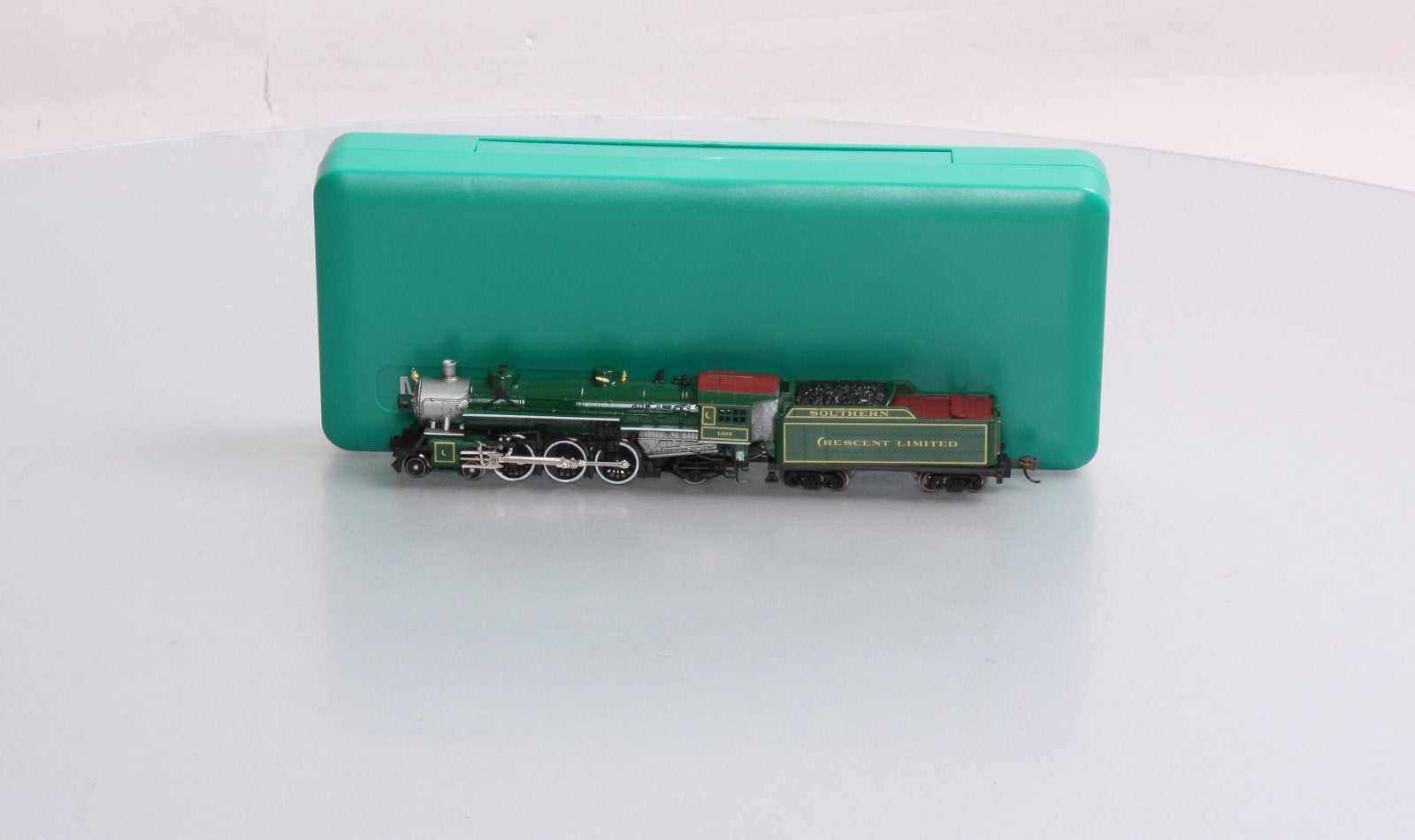 Model Power 87436 N 4-6-2 Southern Crescent Steam Locomotive w