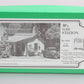 Evergreen Hill 2005 O Scale 30'S Gas Station Building Kit