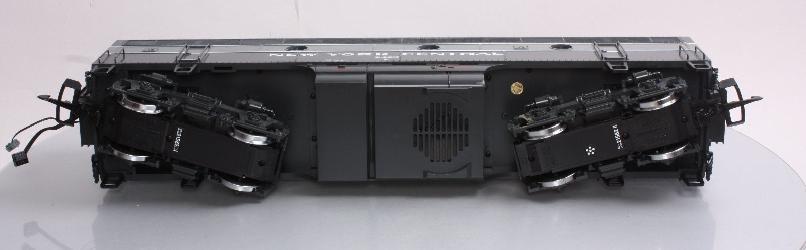 LGB 21582 G Scale NYC F7 B Unit Non-Powered Diesel Locomotive with Sound #2423