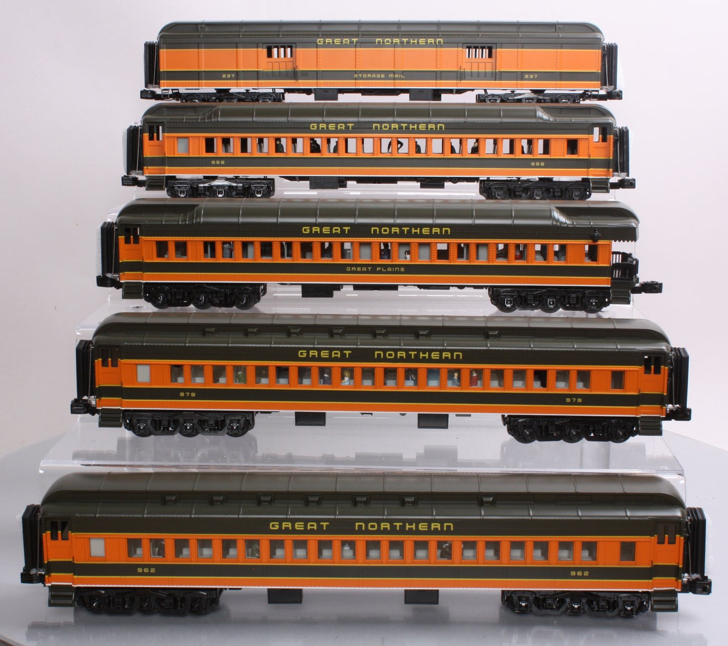 MTH 20-40011 O Great Northern 70' Madison Passenger Car Set (Set of 5)