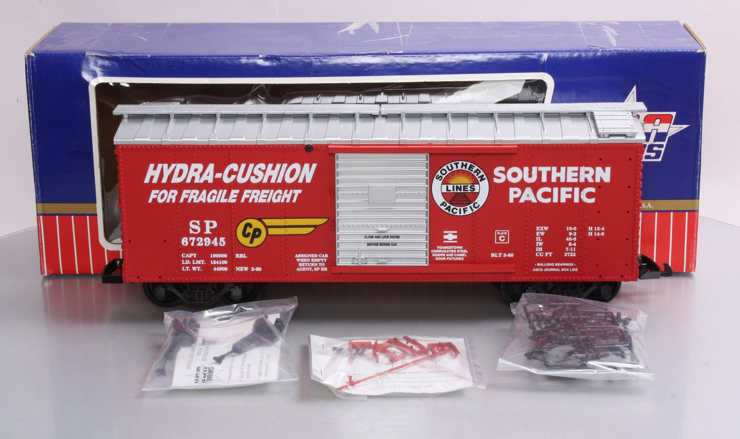 USA Trains 19035 G Southern Pacific "Hydra Cushion" Boxcar #672945