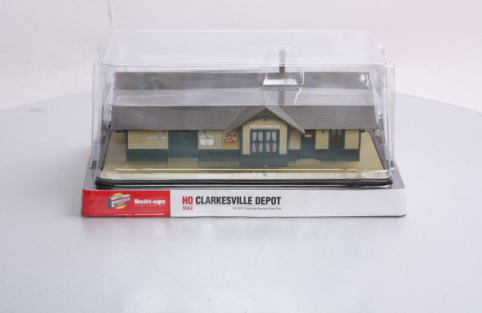 Walthers 933-2842 Cream & Green Clarkesville Depot